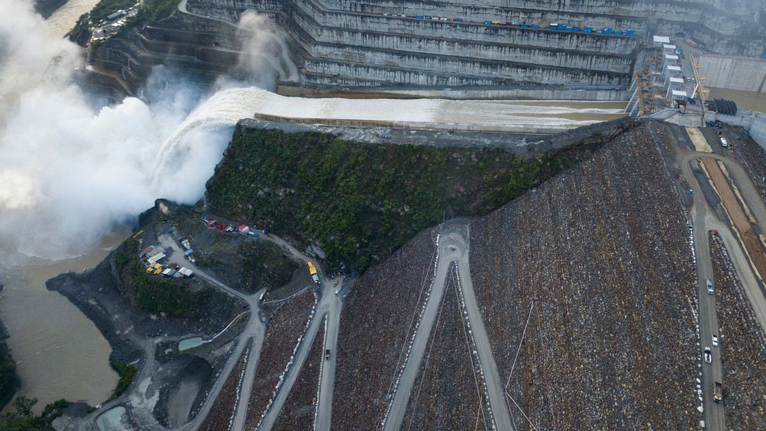 Retrasos, riesgos y violencias: la represa Hidroituango vuelve al centro de la polémica en Colombia