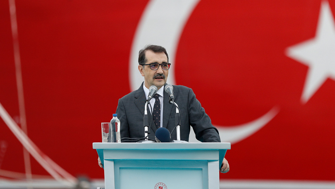 Ministro de Energía turco: "Hemos comenzado a comerciar en rublos con Rusia"