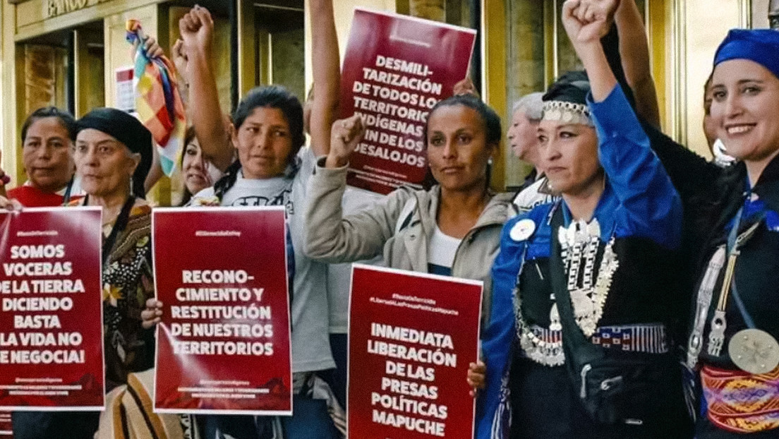 "La vida no se negocia": mujeres indígenas toman el Banco Central de Argentina en inédita protesta