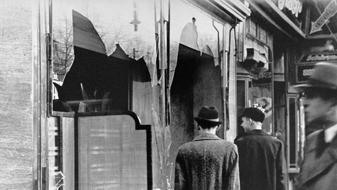 Fotos recién descubiertas muestran nuevos horrores de la Noche de los Cristales Rotos en la Alemania nazi