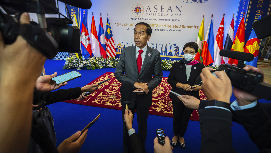 Presidente de Indonesia: Los países de la ASEAN no deben servir a los intereses de otras potencias
