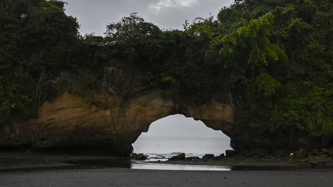 Colapsa el emblemático arco natural del Morro en Colombia (VIDEOS)