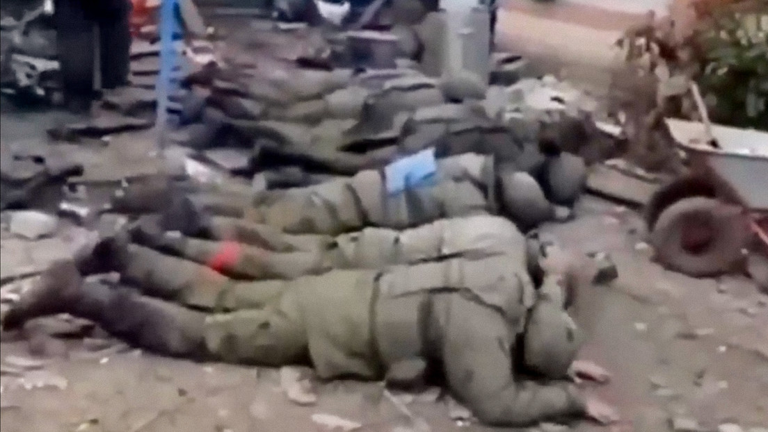 El NYT verifica los videos de la ejecución de militares rusos cautivos por soldados de Ucrania