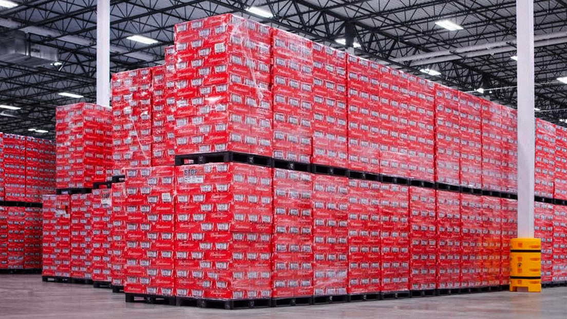 Budweiser revela qué destino espera a las latas de cerveza que no podrá vender en el Mundial