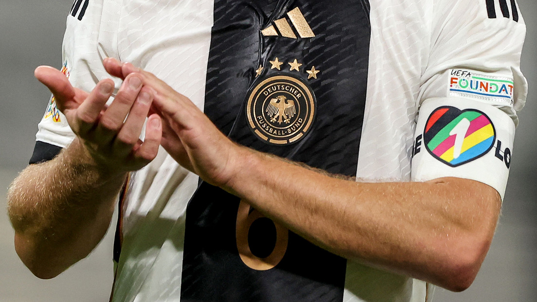 Alemania planea demandar a la FIFA por la prohibición del brazalete arcoíris en el Mundial de Catar