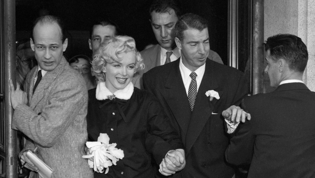 Subastan uno de los icónicos trajes de novia de Marilyn Monroe