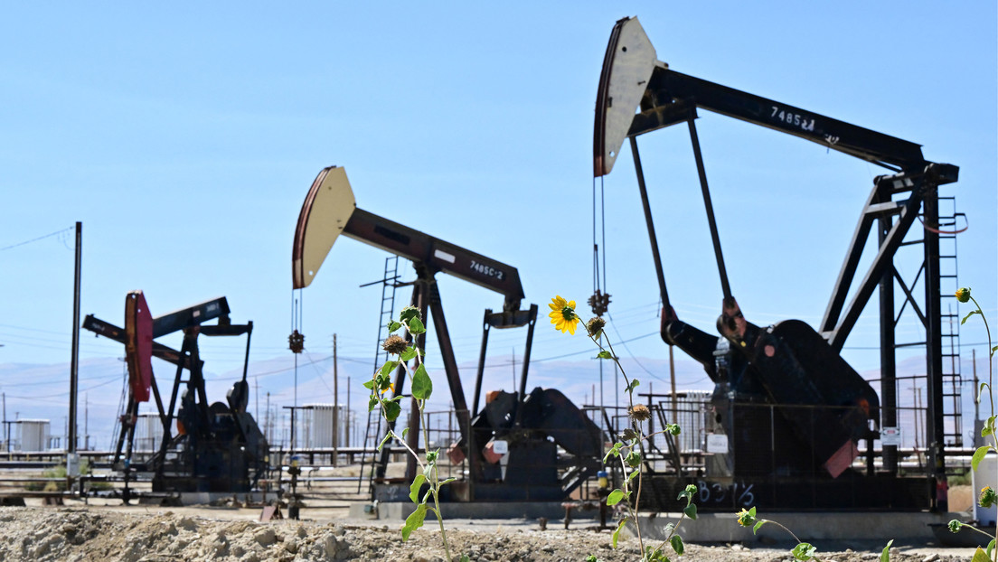 Bloomberg: Las conversaciones de la UE sobre el tope al precio del petróleo ruso se estancan