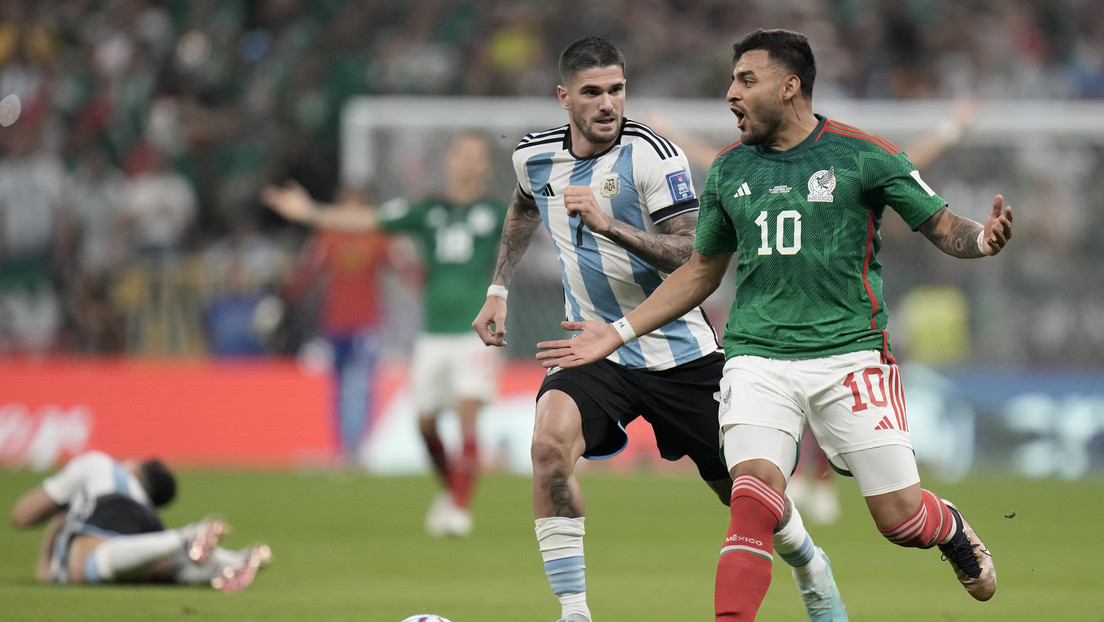 MINUTO A MINUTO: Argentina derrota por 2-0 a México en un partido crucial
