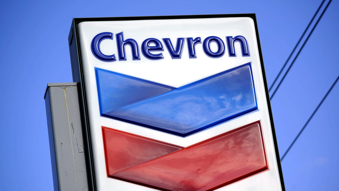 EE.UU. autoriza a Chevron reanudar "operaciones limitadas" en Venezuela
