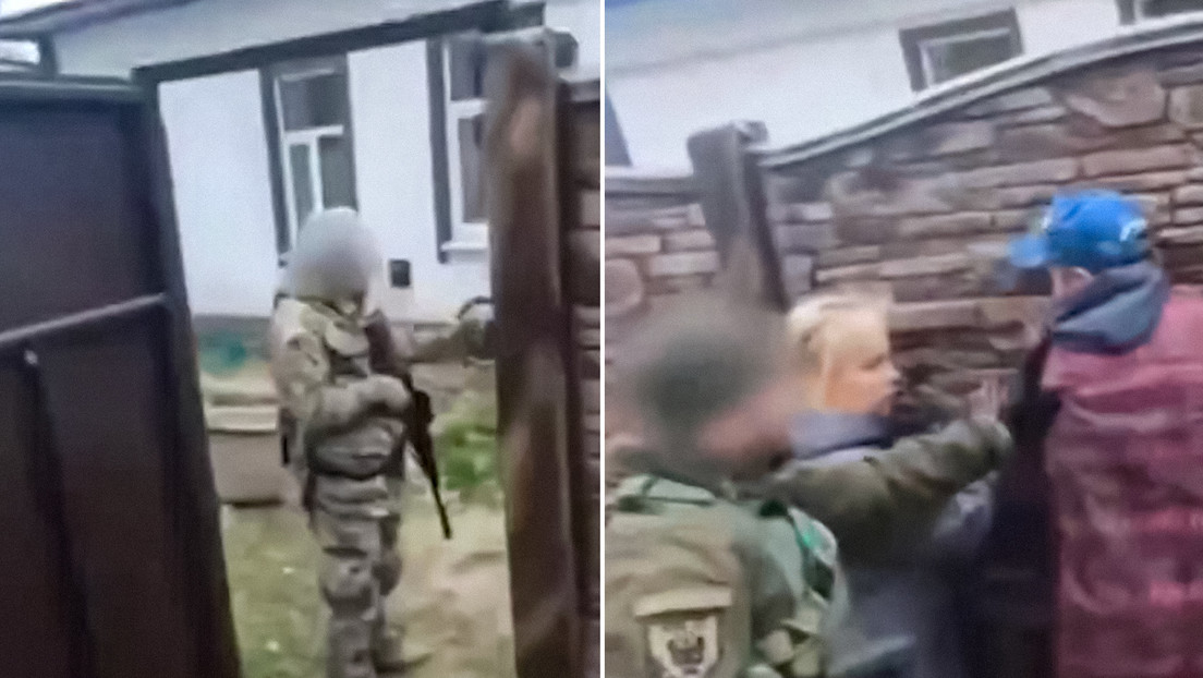 VIDEO: Soldados ucranianos realizan una "filtración" de civiles denunciados por vecinos en Jersón