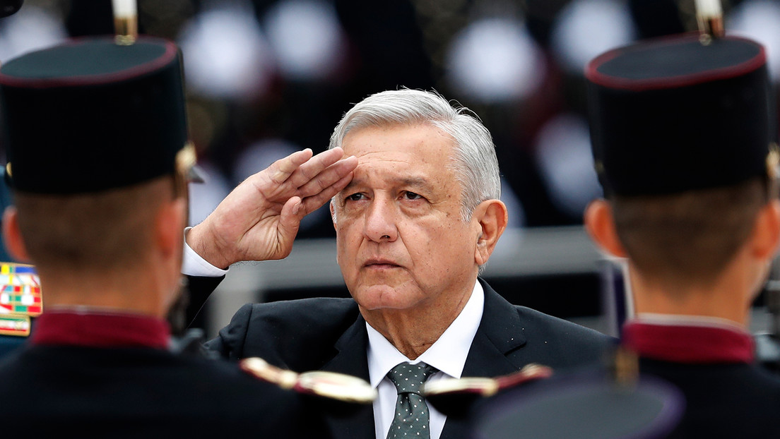 Las claves de la "marcha histórica" de López Obrador en la Ciudad de México