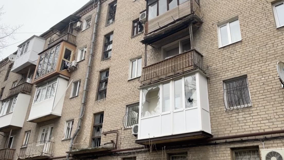 Los disparos de artillería de Kiev contra casas y una guardería en Donetsk dejan cuatro heridos