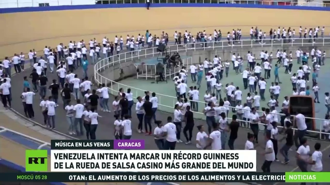 Venezuela intenta romper el récord Guinness de la rueda de salsa casino más grande del mundo