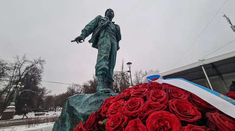 FOTO, VIDEO: Díaz-Canel y Putin inauguran un monumento a Fidel Castro en Moscú