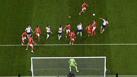 Inglaterra gana a Gales 0-3 y accede a octavos de final como primera de grupo
