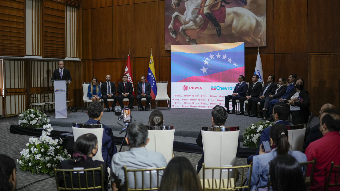 Venezuela espera por la liberación de fondos acordados con la oposición en México