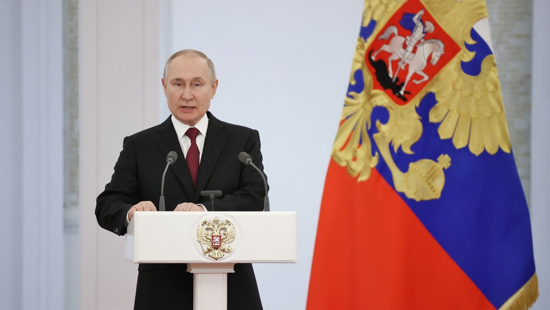 Putin entrega las medallas 'Estrella de Oro' a ciudadanos rusos por su heroísmo