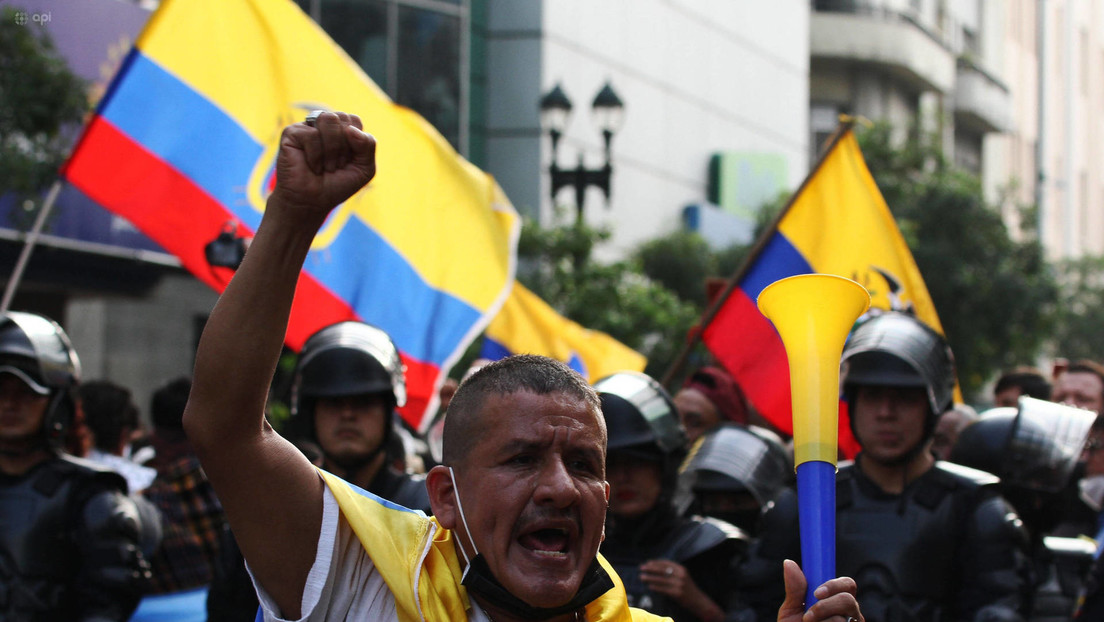Trabajadores y organizaciones sociales protestan en Ecuador por "la crítica situación" en el país