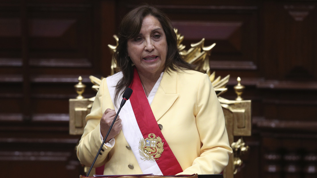 Gabinete de "todas las sangres", tregua y reforma política: los retos de Dina Boluarte en Perú