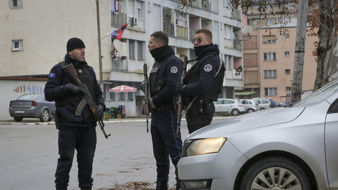 Los albaneses toman el poder por la fuerza en un municipio serbio del norte de Kosovo