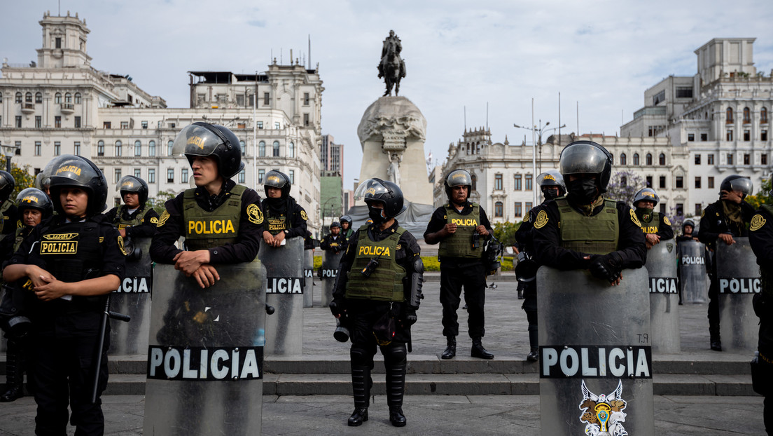Perú declara estado de emergencia en todo el país por 30 días ante protestas