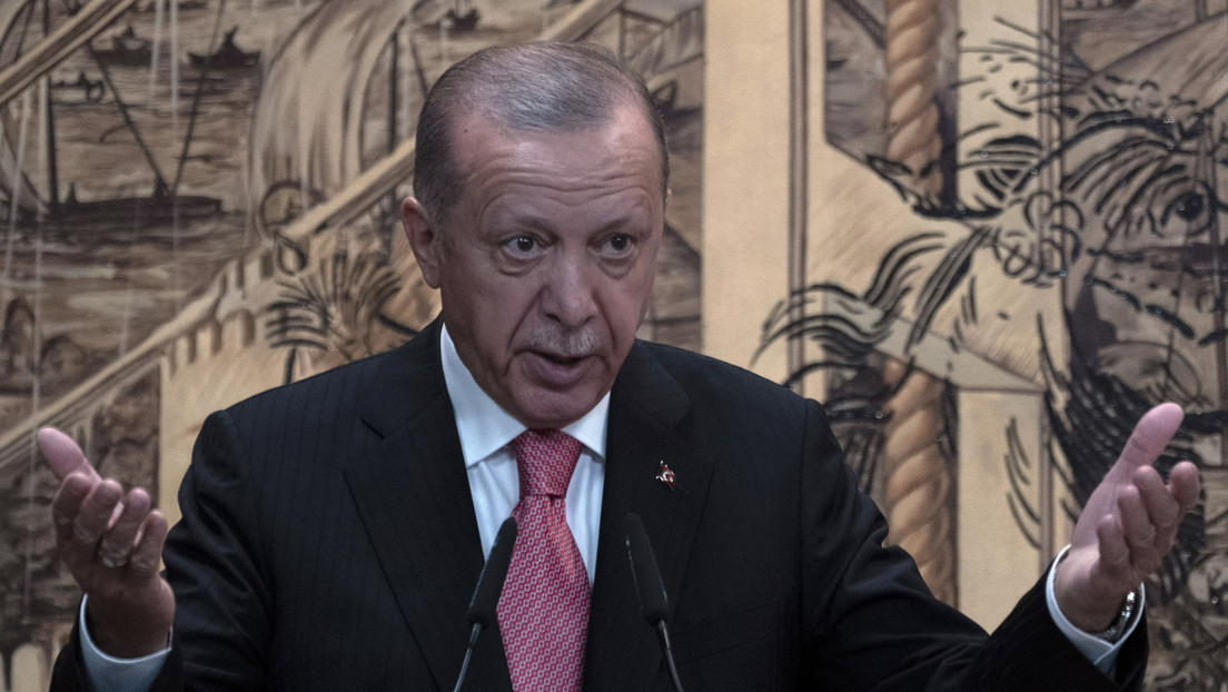 "No percibo a Borrell como mi interlocutor": Erdogan responde a las críticas sobre la proximidad entre Turquía y Rusia