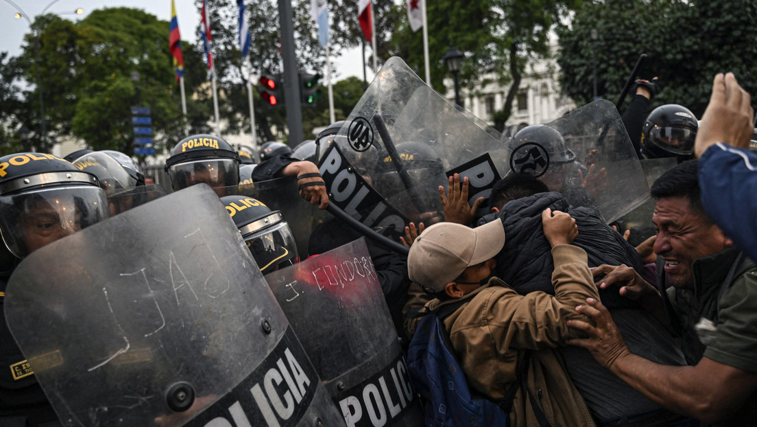 Manifestantes denuncian haber sido privados de libertades y atacados por fuerzas del orden en Perú