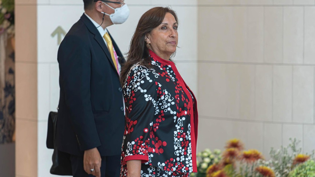 Dina Boluarte cambiará a su primer ministro y reestructurará el Gobierno peruano