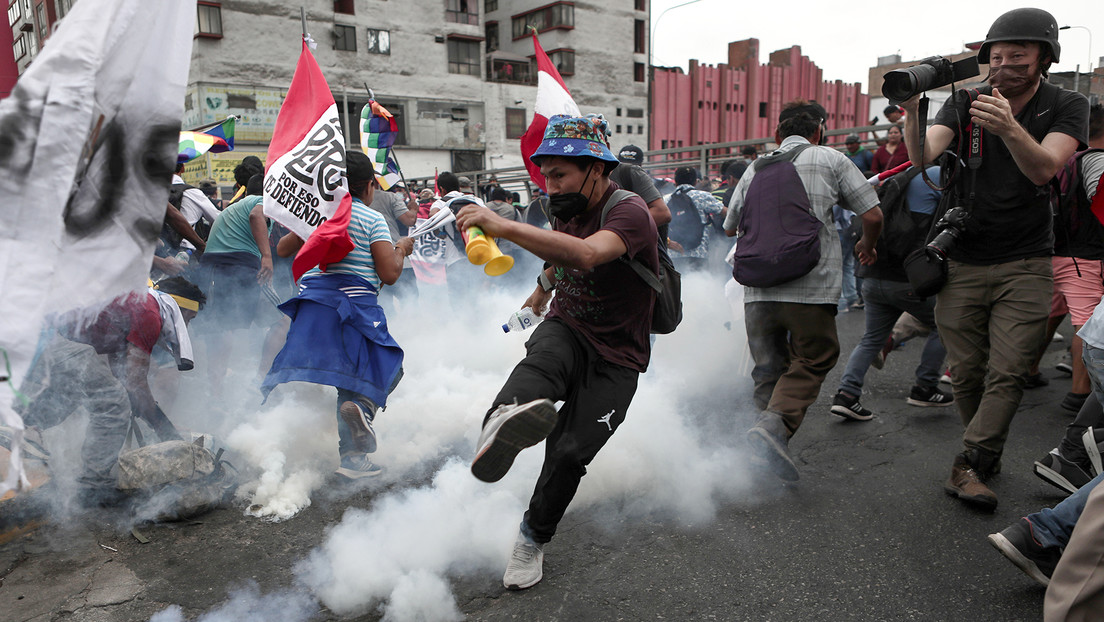 De la destitución de Castillo a la represión: cómo la derecha consumó el 'golpe' en Perú