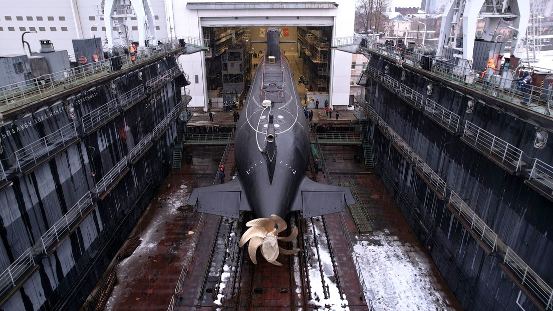 Rusia lanza su nuevo submarino de ataque dotado de misiles de crucero Kalibr