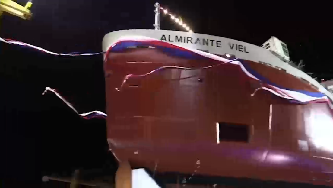 Chile lanza al agua su primer rompehielos de fabricación nacional