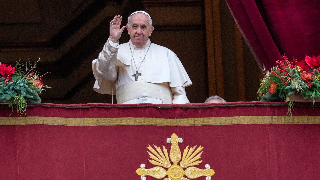 El papa Francisco oficia la misa de Navidad e imparte la bendición 'Urbi et  orbi' - RT