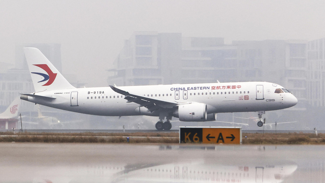 El primer avión chino de pasajeros grande inicia un vuelo de verificación de 100 horas (VIDEO)