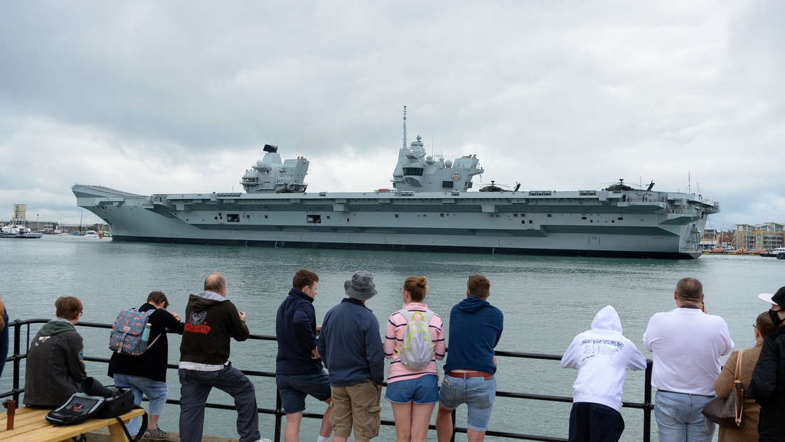 El mayor buque de guerra británico pasa más tiempo reparándose que en el mar