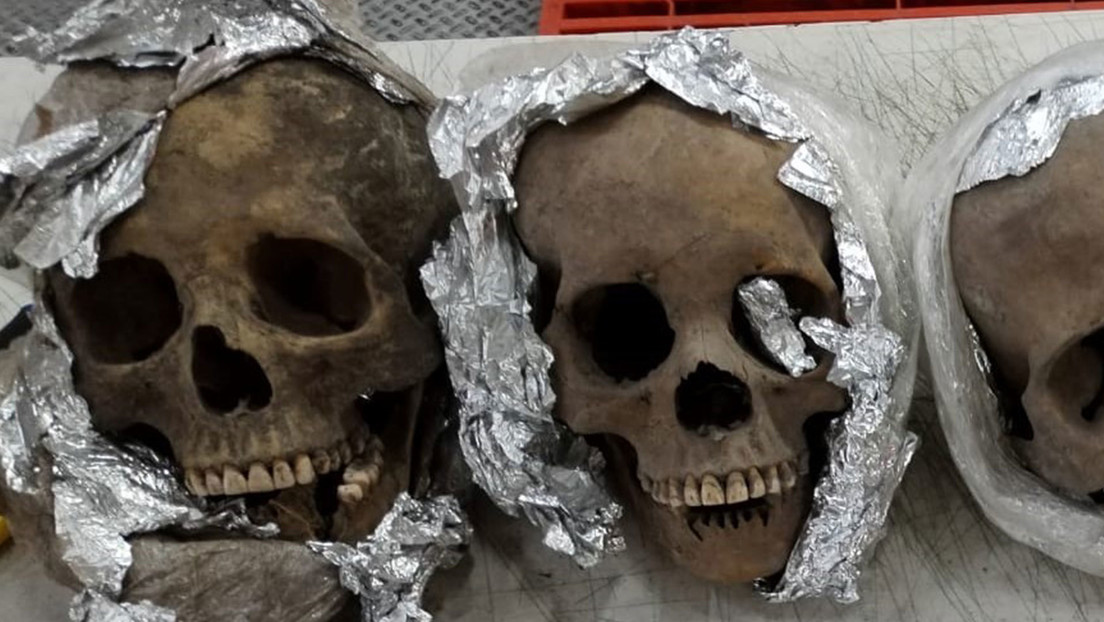 Hallan cuatro cráneos humanos en un aeropuerto de México