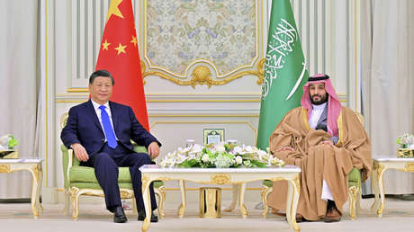 Riad: Se firmaron acuerdos de inversión por 50.000 millones de dólares en cumbre con China