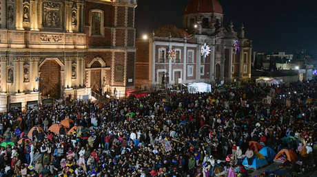 Millones de feligreses vuelven a la Basílica de Guadalupe en México para festejar a la virgen