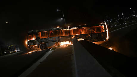 Tres vehículos y cinco autobuses incendiados: el saldo de las protestas bolsonaristas en Brasilia