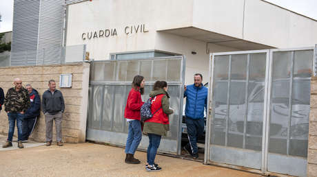 Una guardia civil mata con un arma de fuego a sus dos hijas en España y se suicida