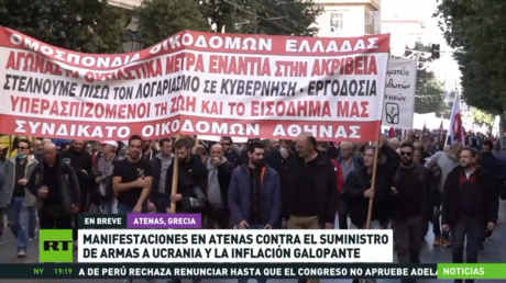 Manifestaciones en Atenas contra el suministro de armas a Ucrania y la inflación galopante
