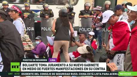 Se intensifican las manifestaciones en Perú en medio de la crisis política