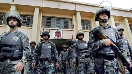 Bolsonaro indulta a policías y militares culpados por una masacre carcelaria en 1992