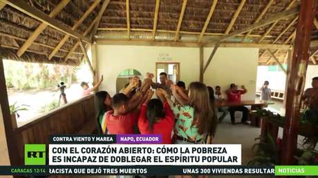 Muchos ecuatorianos de escasos recursos no bajan los brazos pese las dificultades