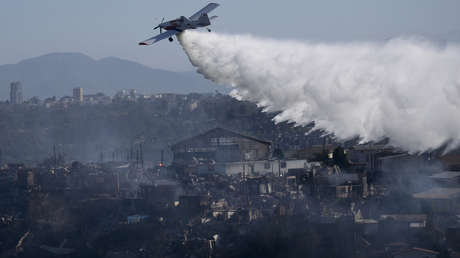 Chile: Incendios forestales en Viña del Mar arrasan con cientos de viviendas