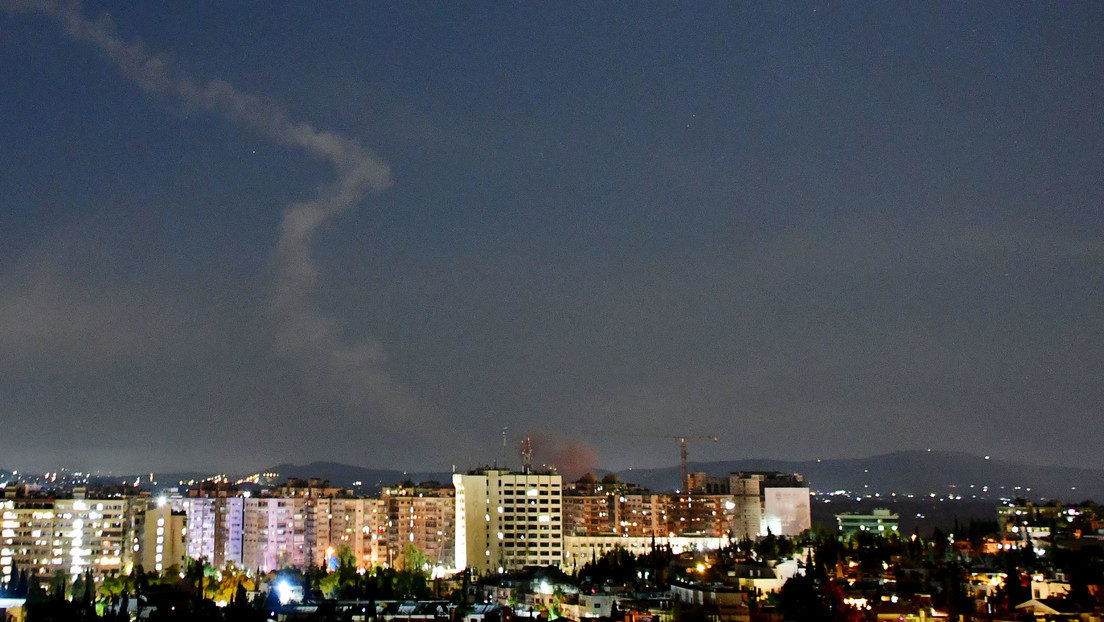 Mueren dos militares sirios en un ataque israelí contra el aeropuerto de Damasco