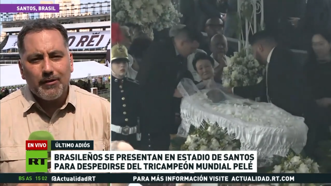 Brasileños se congregan en Santos para despedirse de Pelé