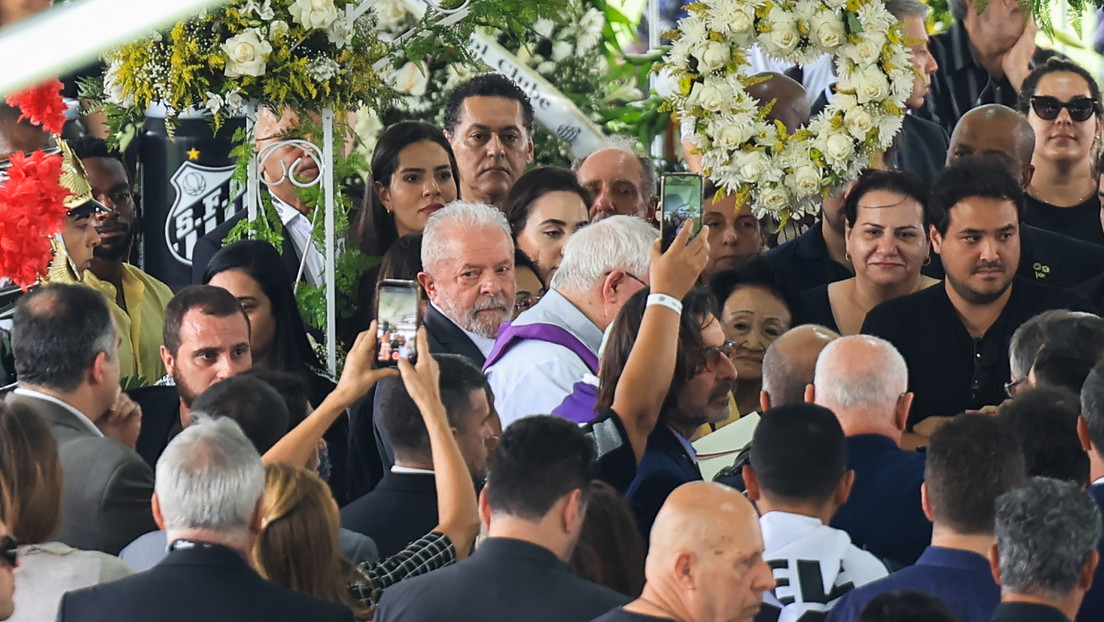 Lula llega al funeral de Pelé en su primer compromiso oficial fuera de Brasilia
