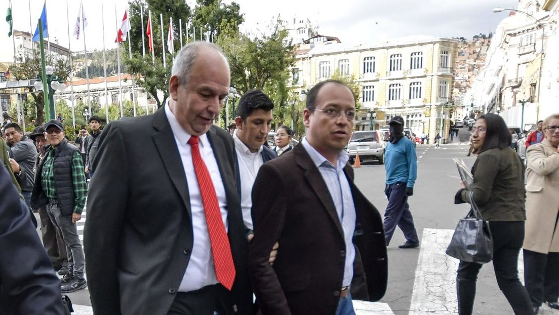 63b5f24c59bf5b03dc41bdfa