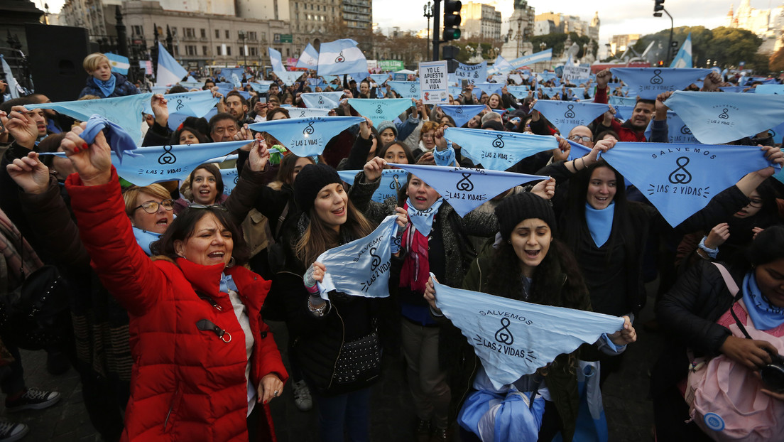 Organización católica argentina capta a una niña de 12 años violada por su padre para impedirle abortar
