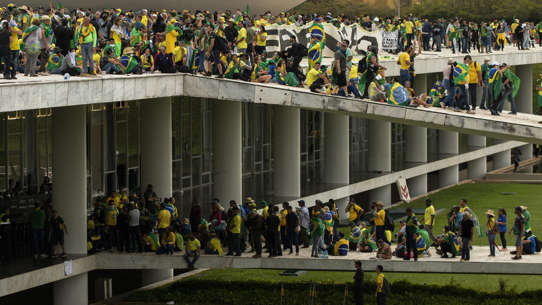 Congresistas de Brasil piden crear una comisión parlamentaria para investigar ataques bolsonaristas